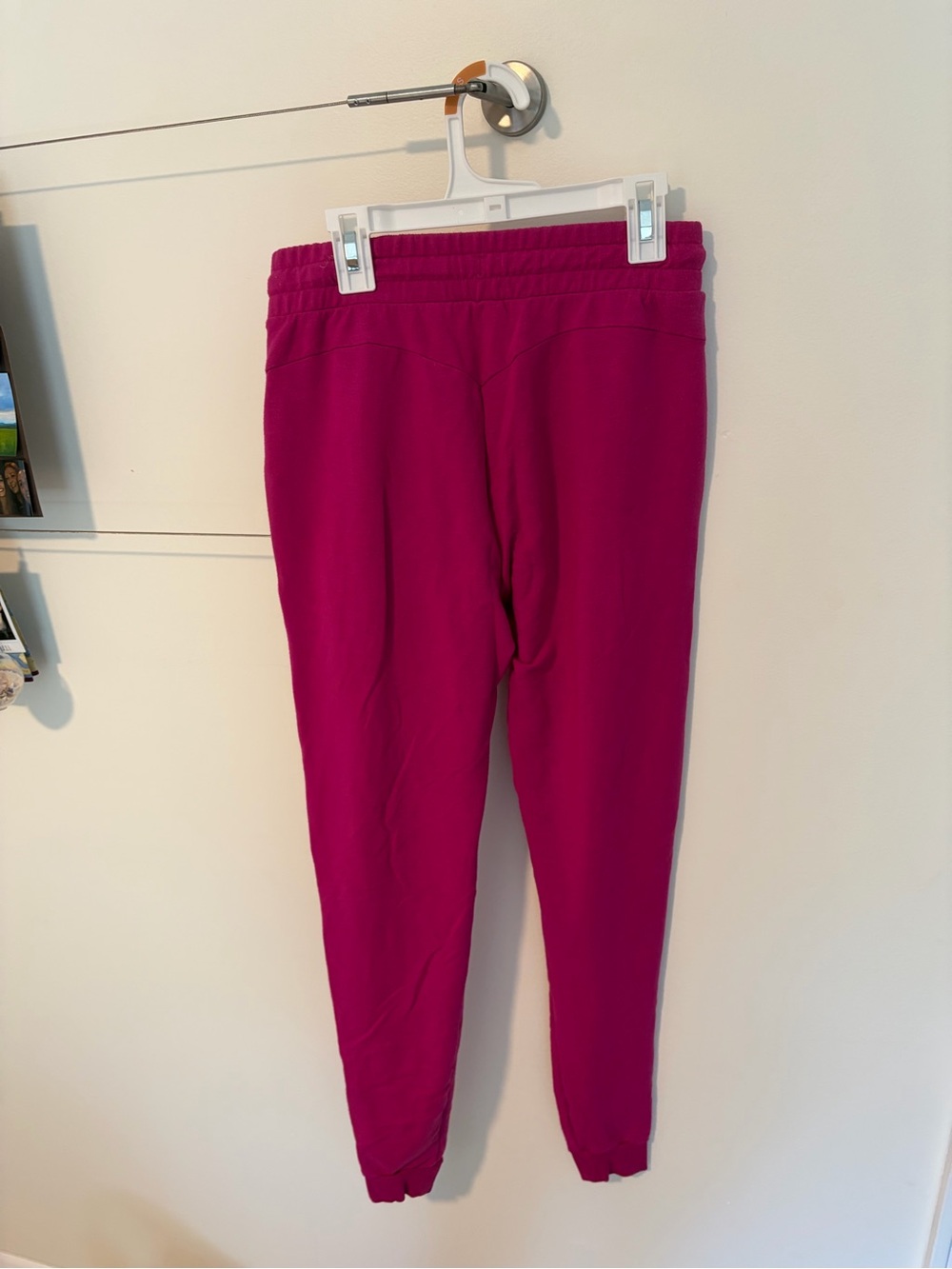 Gymshark Magenta Strappy Crop Top & Joggers Set - Picture 6 of 8